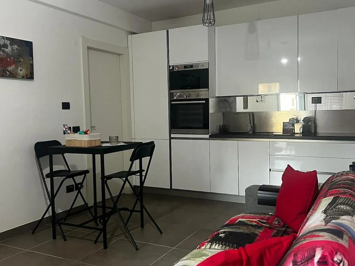 When In Rome Apartment