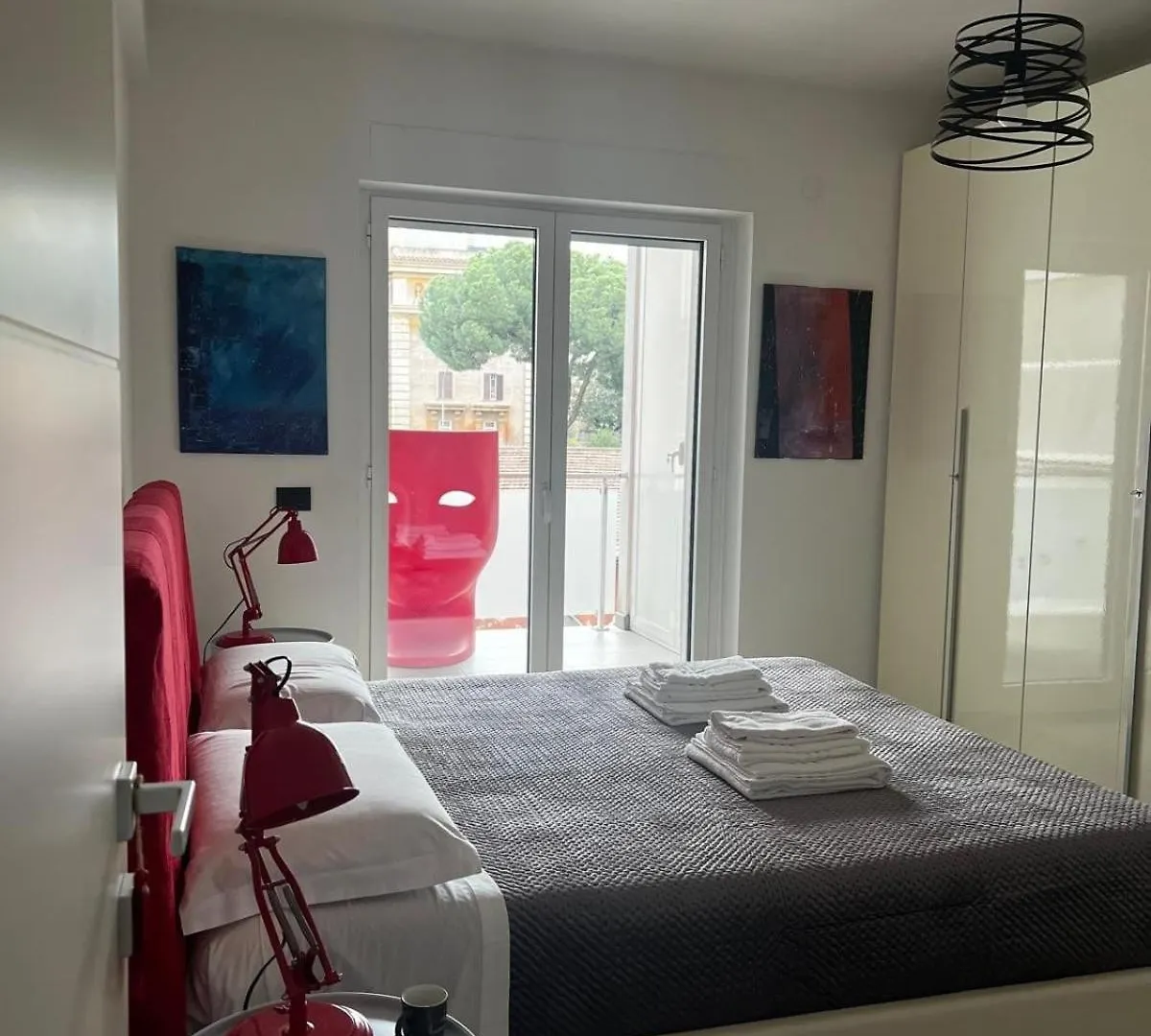 When In Rome Apartment